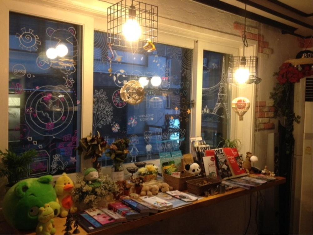 Comeinn Guesthouse Hongdae - Female Only Seul Esterno foto
