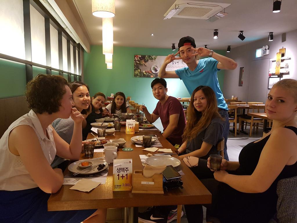 Comeinn Guesthouse Hongdae - Female Only Seul Esterno foto