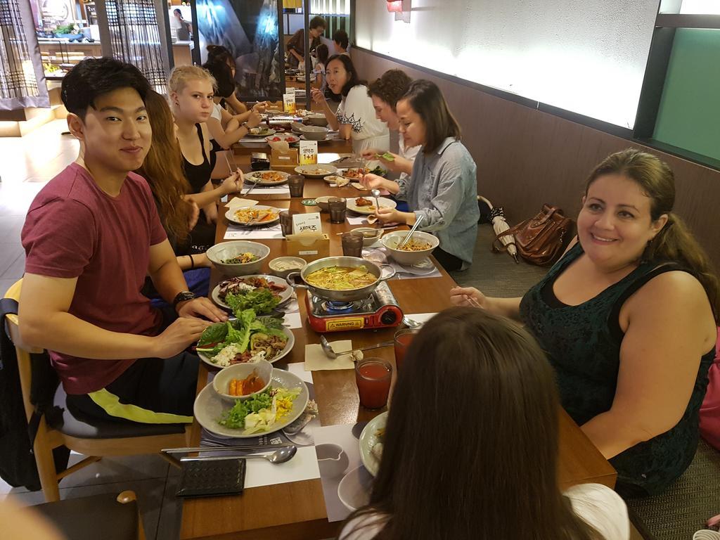 Comeinn Guesthouse Hongdae - Female Only Seul Esterno foto
