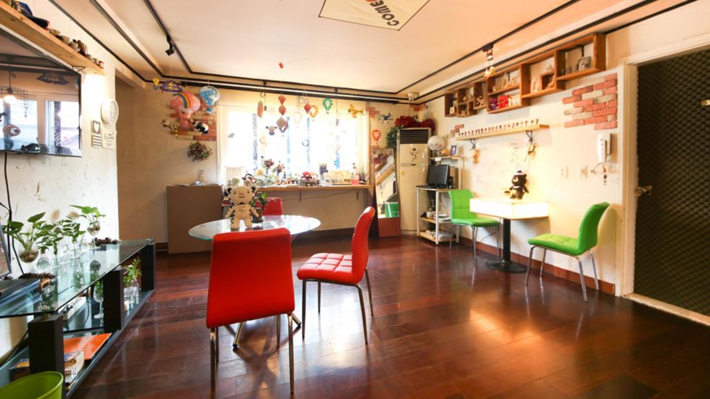 Comeinn Guesthouse Hongdae - Female Only Seul Esterno foto