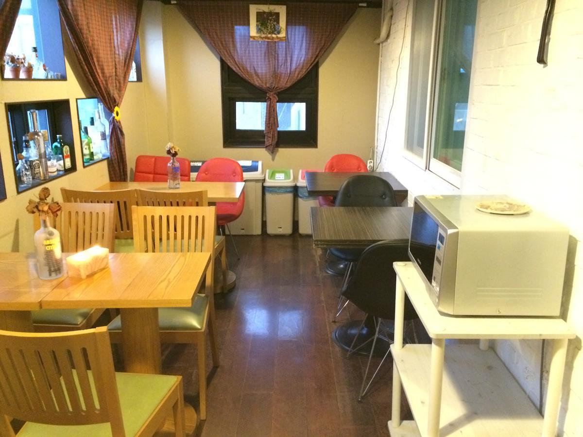 Comeinn Guesthouse Hongdae - Female Only Seul Esterno foto