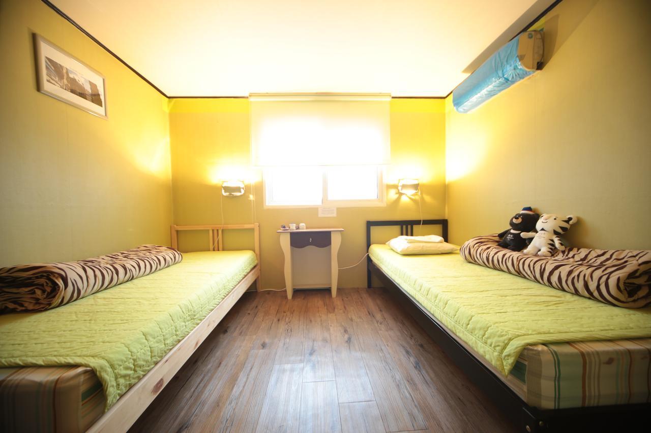 Comeinn Guesthouse Hongdae - Female Only Seul Esterno foto